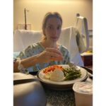Molly Bernard Instagram - cute august ft. violent food poisoning 🙃