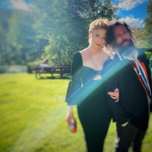 Molly C. Quinn Instagram - When people ask me how the wedding and parties were for @jenniferlholland & @jamesgunn all I can say is 
“It was awesome.”
Elan and I got to see two of our most beloved friends exchange vows, we heard incredible original songs, we shared laughter, dancing, gorgeous views, great meals, and long talks into the night with old friends and new… It was awesome ❤️