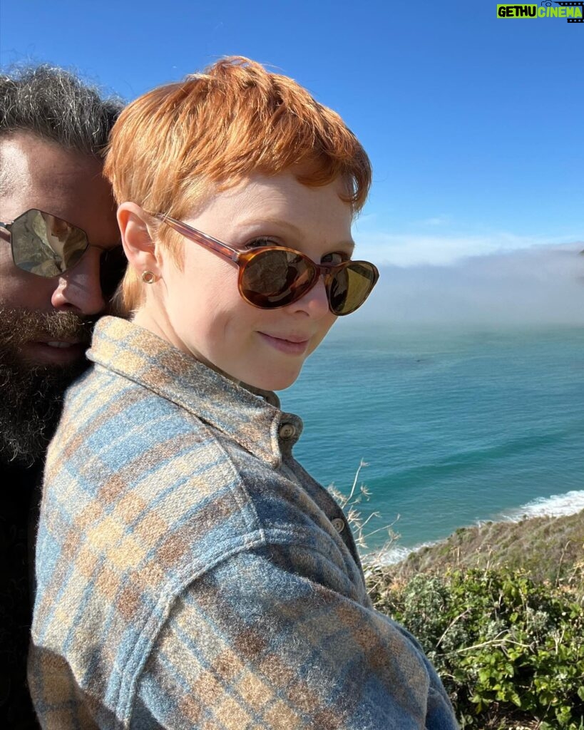 Molly C. Quinn Instagram - 2022 you took mulu and elan (our couples name is emu, btw) to many beautiful places and introduced us to so many great new people and strengthened our bonds with our oldest friends and we are forever grateful. with that said, it’s time for you to get the fuck out of our lives. see you in hell. 2023 here we come!!!