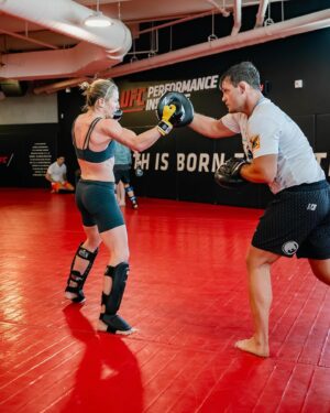 Molly McCann Instagram - Fight week has begun .. 115 debut pending 📸 @zacpacleb