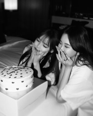 Momo Shitou Instagram - ㅤㅤㅤㅤㅤㅤㅤㅤㅤㅤㅤㅤㅤ
もう2ヶ月前だけど…
誕生日が近い私達は毎年一緒にお祝いを🥂