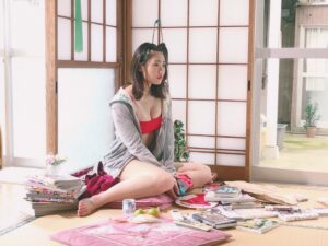 Momoka Ishida Instagram - 発売中「週刊ヤングジャンプ」
ちゃんももチューブにて密着動画もUPされてます
チェックよろぴこ

#週刊ヤングジャンプ #ヤンジャン #オフショット
 #グラビア #水着 #浪速のピーチ姫
