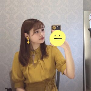 Momoka Ishida Instagram - ドラマ「ガールガンレディ」取材日でした🌼
シャーロットのイエローカラーに合わせた衣装☺︎
いろんなお話をさせていただいて楽しかった〜！
取材記事もお楽しみに！

#ガールガンレディ