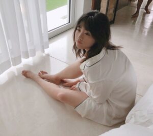 Momoka Ishida Instagram - 発売まであと1ヶ月〜！
写真集「MOMOKA」オフショット

#石田桃香1st写真集 #2021年2月発売 #オフショット
#photography #photomodel #gravure