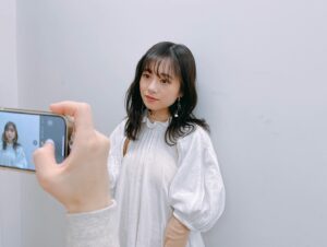 Momoka Ito Instagram - 2年ぶりのイベントとっても楽しかった。♪
#であい 
#写真集 
#イベント 
#衣装 
#ピアス 
#アクセサリー