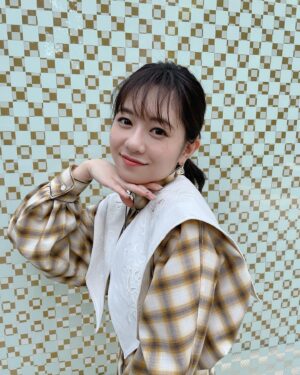 Momoka Ito Instagram - 🍠♡
#アッコにおまかせ 
#衣装 
#ピアス 
#アクセサリー