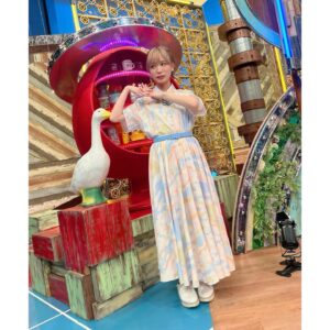 Momoko Gumi Company Instagram - 『ポツンと一軒家』

styling @stylist_yuya 
hair make @aoiokiraku
