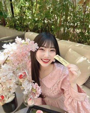 Momona Kohama Instagram - 🩵
4月の  #コハマキロク 

5月もよろしくね🌈