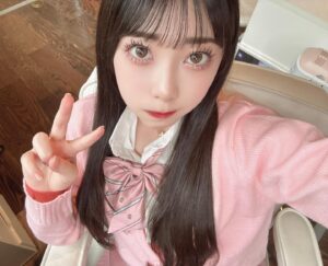 Momona Kohama Instagram - 💖

ギャルJKももさんですっとりあえずぴーす✌︎(　˙-˙　)✌︎
シンデレラフェスまであと2週間がんばるぞ〜♡

 #シンデレラフェス  #チームシンデレラ