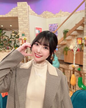 Momona Kohama Instagram - 🧸🤎

NHK「超多様性トークショー！なれそめ」
ありがとうございました‪🫶🏻 

NHKプラスにて1週間見逃し配信ありますので是非✨️

テレビで自メイクじゃないの初めてで、、、
いつもと顔違いました🙂‍↔️

#NHKなれそめ