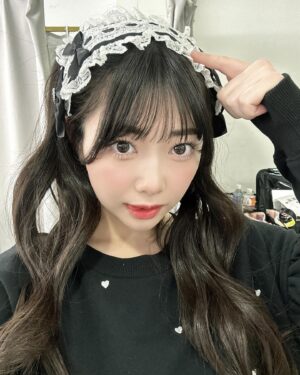 Momona Kohama Instagram - 🗝
春服長袖の季節がもうすぐ終わりそうで寂しいなぁ🌀

夏もたくさんハニシナさん着ておそろいしましょ👗✨️

この2着、撮影で着たときに一目惚れして
どっちも色違いのピンク持ってるの〜！！！💖

 #honeycinnamon  #ハニーシナモン