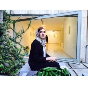 Mona Ahmadi Instagram - 🥒🌿