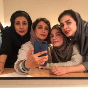 Mona Ahmadi Instagram - تا باشه از این "شنیدن‌"ها باشه. 🌟