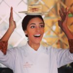 Mona Mosly Instagram - ماجات بالساهل و لا جات بالحظ مافي فرحة مادفعنا ثمنها ايام مااحد يعرف الالم و خيبات الظن و كسرت الخاطر غيرنا و ايام مااحد يعرف الطريق الطويل و الصعب عشان نفهم حالنا قبل لا نفهم البشر غيرنا و احيانا بس نحن اللي نعرف من جوات قلبنا انو اخرت كل طريق مظلم في نور كبير بس اللي الكل مايعرفو كبر الامل اللي نعيشه كل يوم عشان نخلي دا النور كبير و قوي و نقدر نساعد انو ننور بية طرق غيرنا