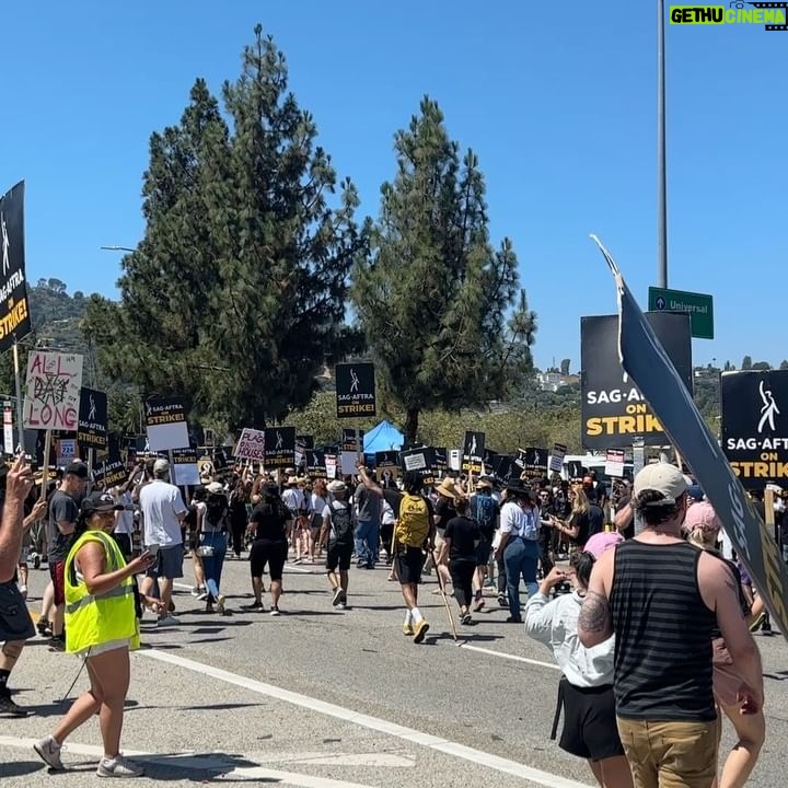 Monet Mazur Instagram - Out here with my people, striking for your people, and all the people as a collective that have been put into this difficult position. Do better, value every human contribution that goes into helping create this wild industry we’re all a part of AMPTP. Pay should be based on talent and integrity, not your budget. ✊🏽 @sagaftra #sagaftrastrong #wgastrong