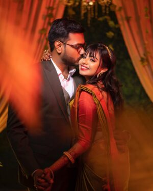 Monica Chinnakotla Instagram - Happy one year to us ❤️
Way more to go but this feels like a beautiful milestone in our lives ✨ 

Photography @george_ferna_photography 
Mua @laavi_me 
Decorations @sarva.allangar 
#anniversary #wedding #one year