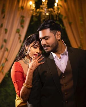Monica Chinnakotla Instagram - Happy one year to us ❤️
Way more to go but this feels like a beautiful milestone in our lives ✨ 

Photography @george_ferna_photography 
Mua @laavi_me 
Decorations @sarva.allangar 
#anniversary #wedding #one year