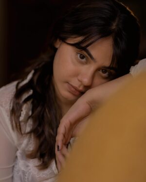Monica Chinnakotla Instagram - Comfort in chaos☮️
Photography @sk24official 

aesthetic #ａｅｓｔｈｅｔｉｃ #photo #photography #photohoot #actor #aestheticphotography #explore #explorepage #aestheticedits #aestheticedit #aesthetically #photooftheday #pictures #moody #moodygrams