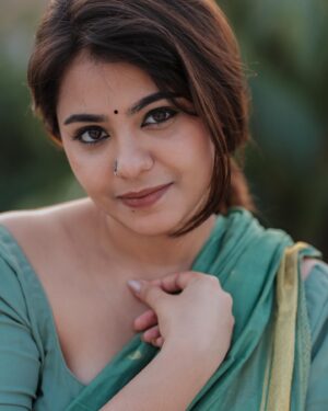 Monica Chinnakotla Instagram - ✨
Photography @sk24official 
.
.
#photoshoot #traditional #minimal