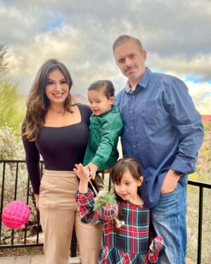 Monica Garcia Instagram - Feliz Navidad 🎁🎄 amigos! Also this year my 4 year old noticed that dad and Santa “have the same watch.”😮♥️✌🏽