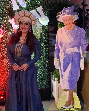 Monica Garcia Instagram - Now that’s a party theme. 🇬🇧🇬🇧🇬🇧 @elriovecinos #londoncalling