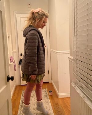 Monica Potter Instagram - Happy Valentines Day, Everyone. Thankful for you O.C today and everyday
♥️♥️