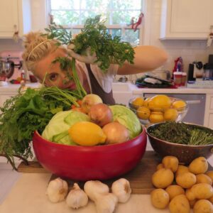 Monica Potter Instagram - Wishing everyone a blessed and Happy New Year 💗💗✨✨✨