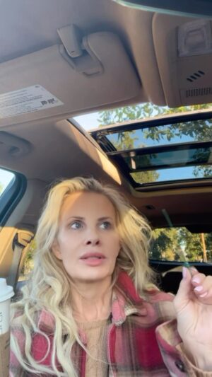 Monica Potter Instagram - ☕️☕️☕️☕️🥲💗