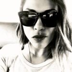 Monica Raymund Instagram - I took this selfie while filming tonight’s episode on HIGHTOWN! Watch now on @Starz APP @STARZplay #hightown