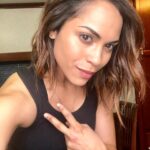Monica Raymund Instagram - The Season Finale of Hightown is now streaming on STARZ . One of the most incredible opportunities of my career and I’m so grateful to have been a part of this cast, led by the baddest Boss in the biz, @rebecca_p_cutter . You have to tune in……what a ride. #hightown @starz