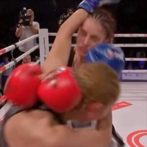 Monika Chochlíková Instagram - CHOCHLÍKOVÁ 👸🏻 NAPOSLED tento rok na domácej scéne! 🇸🇰 KRÁĽOVNÁ muay thai na jedinom slovenskom turnaji tohto roku! 🚨

Sleduj už v SOBOTU ⏰ exkluzívne len na OKTAGON.tv! 📲 PML karta plná thajského boxu a 5️⃣ MMA zápasu s OKTAGON menami ŠIROKÝ, KOTALÍK alebo BATFALSKÝ. ✅