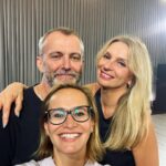 Monika Absolonová Instagram - Krasny patek 13.10.🙏davejte na sebe pozor❤️ 🙏uz zitra 14.10. zacne na Ceske televizi @stardancecz a v nem zazari spoustu mych milych kolegu. Vsem drzim pesti a preju jim at si tu jizdu s tancem uzijou❤️🙏✊ale jedne me kolegyni a kamaradce drzim pesti trosku vic. Ivance Chylkove❤️Jednak pri me stoji leta, obzvlast v dobach nedobrych, privedla me do divadla Studia dva, narodily jsme se ve stejny den 27.9., je vynikajicich hereckou, krasnou zenou a evidentne velmi odvaznou. Kdyz se totiz ikona jejich kvalit a postaveni pusti do tanecni souteze, je to rozhodne vystup z jeji komfortni zony… takze tleskam a drzim pesti i u nohou🙏🙏🙏a navic nema socialni site… tzn. nemuze Vam nic vzkazat, ukazat, upozornit na sebe…. A tak mi dovolte, abych to udelala za ni ja. Protoze si myslim, ze bude skvela a vlastne bych rada, abyste ji stejne jako ja drzeli pesti a posilali hlasy🙏🙏🙏moc dekuju a doufam, ze moji prosbu vyslysite.😉💋protoze jsou s @jan.tomanek.official proste bajecni❤️verte mi. Byla jsem se podivat na treninku👌👌👌pst. ona o me prosbe nevi, pac by me prizabila😂😘