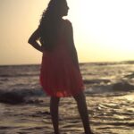 Monika Bhadoriya Instagram – High tides and good vibes ☺️
:
#beachvibes  #beachgirl #summervibes 
#beautifulview #travellife #happytime