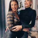 Montaine Mounet Instagram - Merry Christmas 🎄❤️🎅🏼 #picoftheday #merrychristmas #noel #sister #france #love #joyeusesfetes