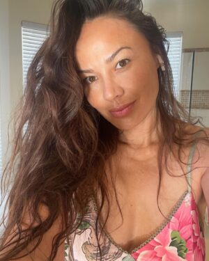 Moon Bloodgood Instagram - No filter. Just me 😁 May you have a beautiful day today 💛