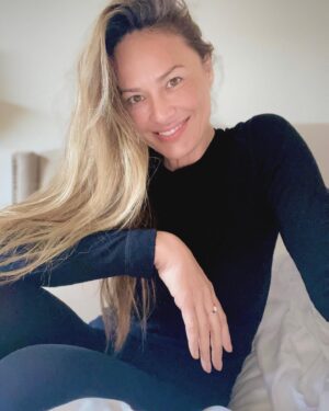 Moon Bloodgood Instagram - Happy New Year 🤙