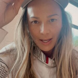 Moon Bloodgood Instagram - ᗪEEᑭ TᕼOᑌGᕼTᔕ: ᗰE TᖇYIᑎG ᗩ ᗰOᑎᔕTEᖇ ᗪᖇIᑎK ᖴOᖇ TᕼE ᖴIᖇᔕT TIᗰE... ᗷEEᑎ ᗰIᗩ ᖴᖇOᗰ ᑭOᔕTIᑎG. ᔕOᗰETIᗰEᔕ I ᑎEEᗪ ᑭᖇIᐯᗩᑕY! ᔕᕼOᑕKEᖇ 
TᕼᗩᑎKᔕ 4 TᕼE ᒪᑌᐯ ᗩᒪᗯᗩYᔕ 

☾
