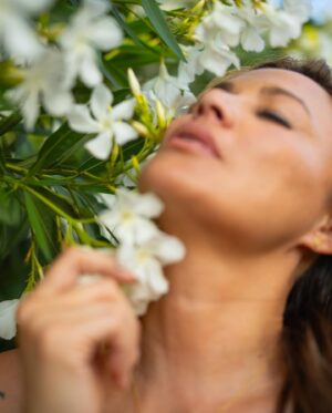 Moon Bloodgood Instagram - By @adampetrishin 🌼