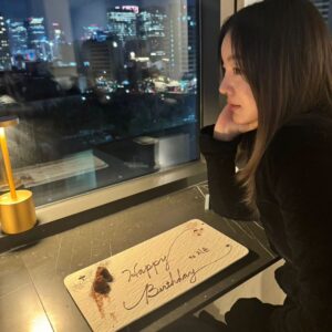 Moon Ji-in Thumbnail - 2.8K Likes - Most Liked Instagram Photos