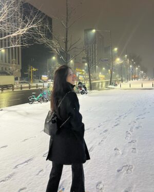 Moon Joo-yeon Instagram - Merry white christmas💚🎄❤️