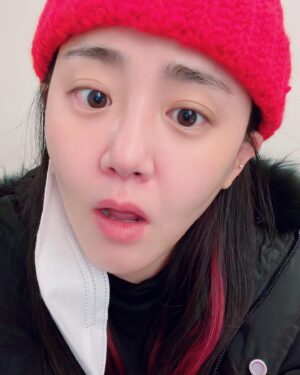 Moon Geun-young Instagram - ⠀⠀⠀⠀⠀⠀⠀⠀⠀⠀⠀⠀⠀⠀⠀⠀
심심하다....😩

#Day2350💋