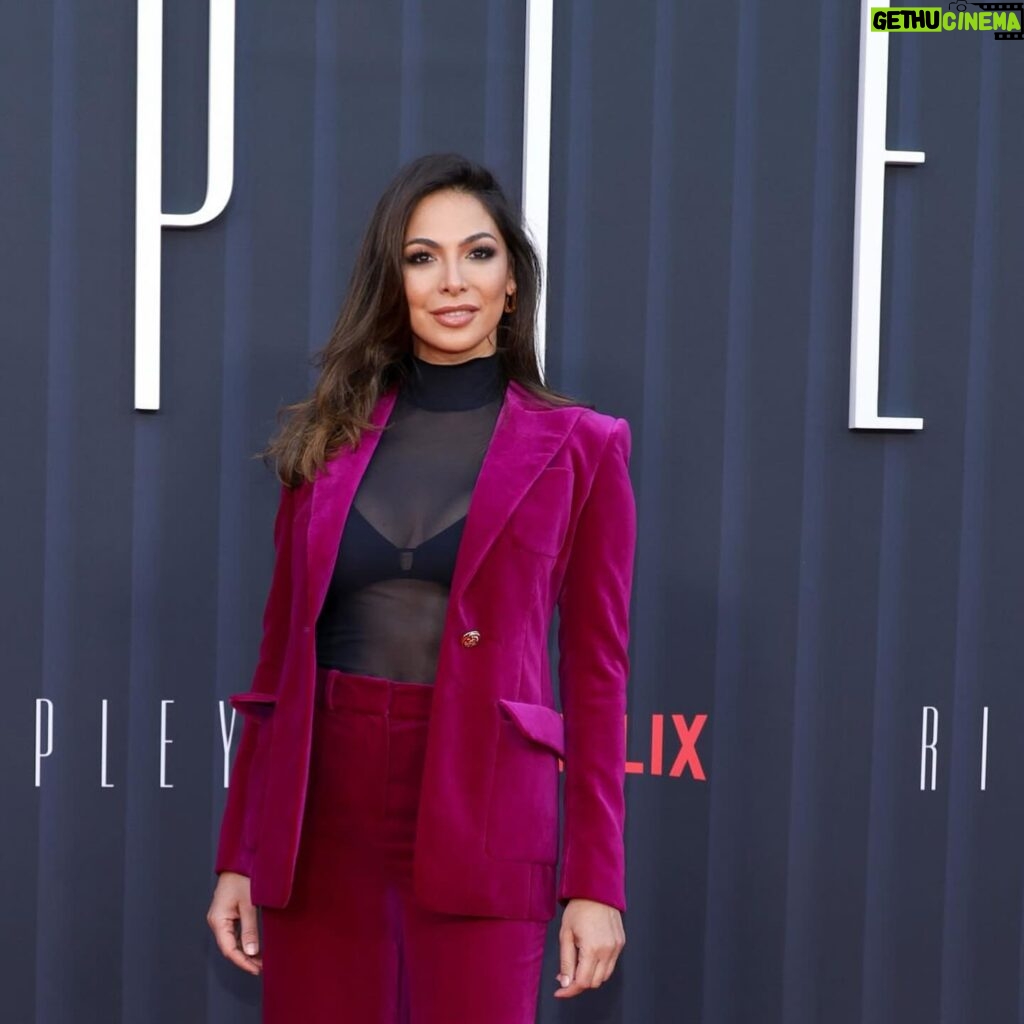 Moran Atias Instagram - I was complimented on my suit so much last night and i was happy to replay that my friend designed it. Suit by the one and only @peter_dundas @dundasworld @evbousis Make up @shiranabergel Thank you @netflix for another great show.