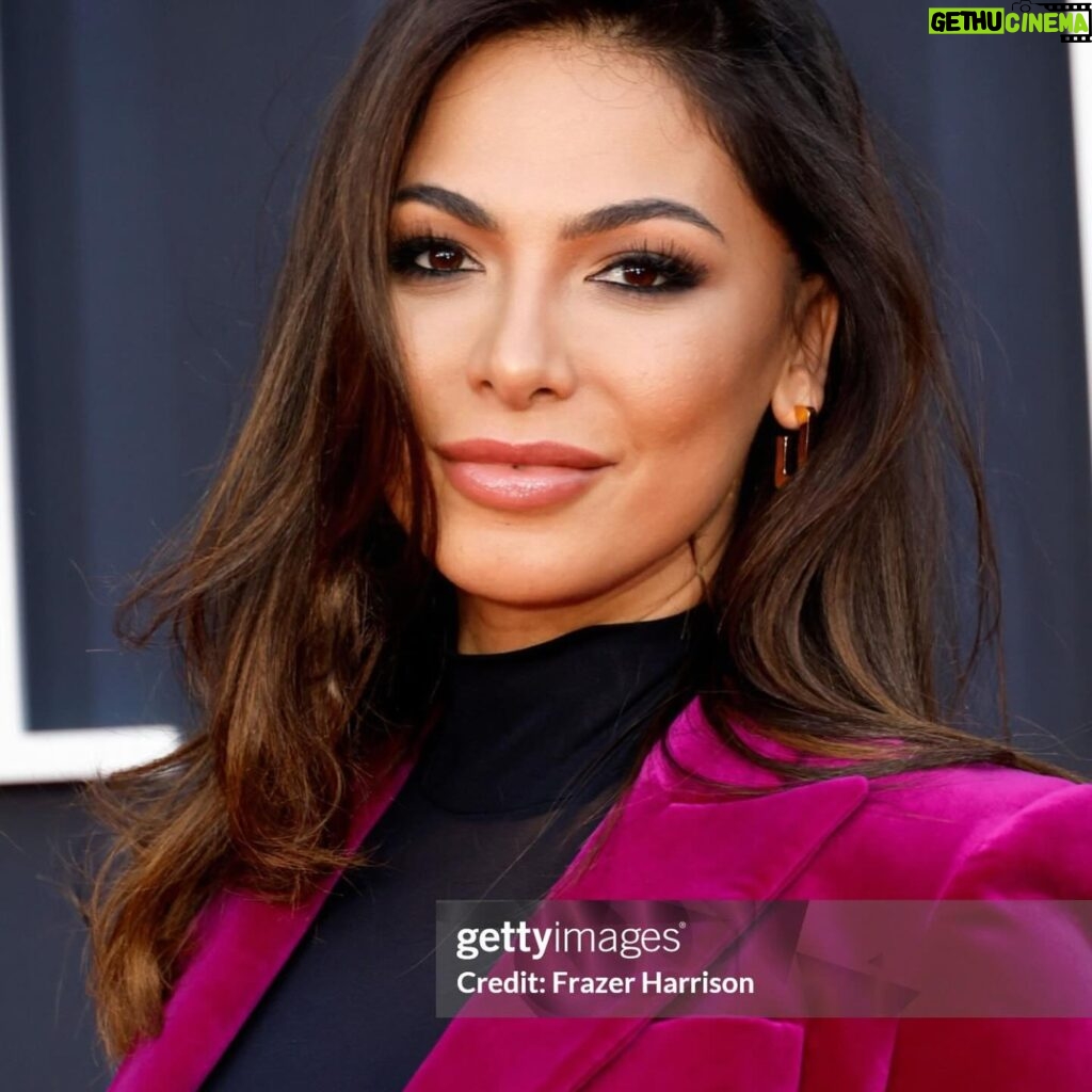 Moran Atias Instagram - I was complimented on my suit so much last night and i was happy to replay that my friend designed it. Suit by the one and only @peter_dundas @dundasworld @evbousis Make up @shiranabergel Thank you @netflix for another great show.
