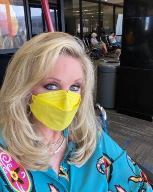 Morgan Fairchild Instagram - #On@yWalk back to #LA! Thanks to the folks in Omaha, Council Bluffs & #OConExpo for your warm reception and kindness this weekend! #BeKind #ReachOut #IStillMask Sending Love To You All💗🌷💗😘💗🦋💗🌷💗😘💗🦋💗🌷💗😘💗🦋💗🌷💗😘💗🦋