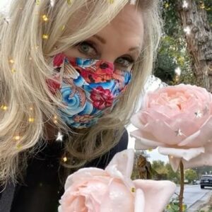 Morgan Fairchild Instagram - #OnMyWalk to see that my favorite rose bush is still blooming, even in the #LARain! Many have been cut back now. #SpringIsComing #CovidIsSurging #MaskUp #BeKind #Joy Sending Love To You All💗🌷💗🎉💗🥳💗🌺💗🎊💗🌷💗🎉💗🥳💗🌺💗🎊💗🌷💗🎉💗🥳💗🌺💗🎊💗🌷💗🎉💗🥳💗🌺💗🎊💗