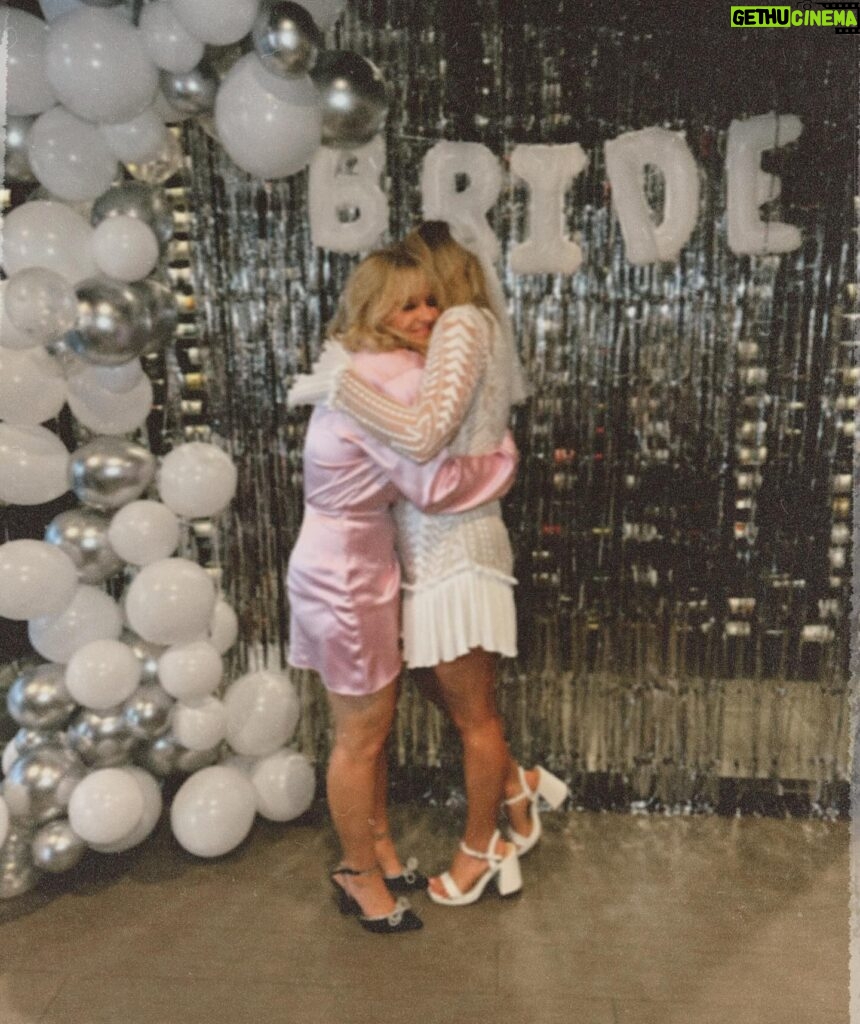 Morgan Huelsman Instagram - the celebrations of my best friend finding the love of her life have officially begun!!! Showered sister with mimosas, waffles, laughter, and flowers this weekend 👰🏼 now it’s time for Palm Springs before the rings & the best maid of honor speech (hehe) you deserve all of this and more Tay!