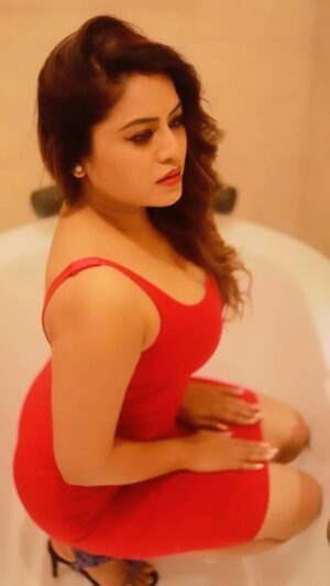 Mousumi Nayak Instagram - Be a good person, But don’t waste time to prove it .
Photography by @sk_azhar_ali 
#beurself 
#respecturself 
#keepgrowing 
#focused 
#queenlife