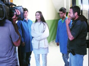 Müjgan Gönül Instagram - Yıllar sonra kamera arkası fotoğraflarımız... o zamanlar instagram yoktu napalım🤓