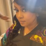 Munachi Abii Instagram - Don’t usually post a lot of bts stuff, but you are gonna get it all now. So this is me , getting ready to shoot with my @aquafinanigeria #aquafinapadioflife & shoutout to @juvsglam_ for making me look sooo pretty 😍