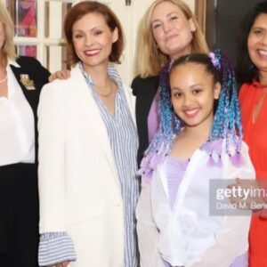 MyAnna Buring Instagram - Utter JOY to watch #MyWeekWithMaisy with this GORGEOUS gang. Directed brilliantly by @missmikasimmons and superbly led by #DameJoannaLumley (who is a living LEGEND- so kind and fabulous in every way ) and @elliemaesiame - a star ⭐️